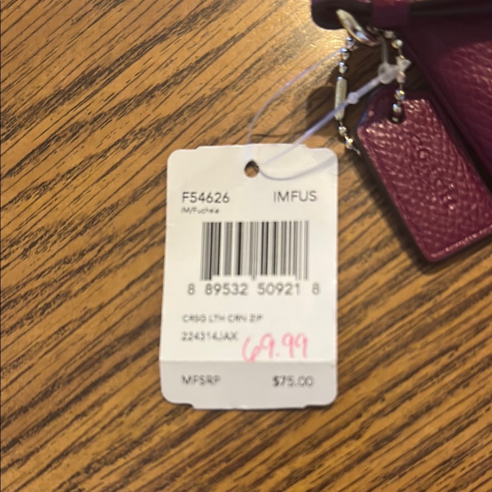 Coach Fuchsia wristlet - Picture 2 of 4